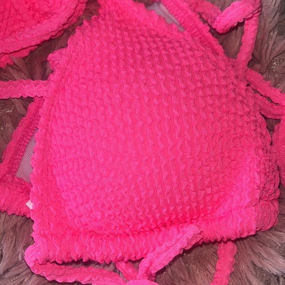 𝓢𝓵𝓮𝓮𝓹𝓲𝓷𝓰 𝓑𝓮𝓪𝓾𝓽𝔂 Pink Bikini - Picture 3 of 11